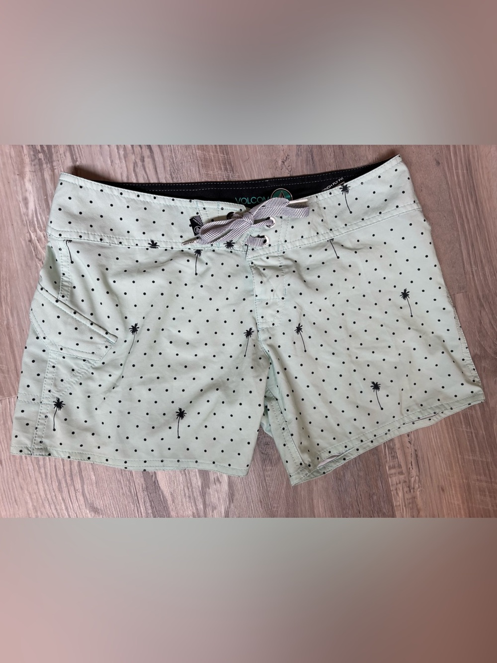 Volcom Mint Green Palm Dot Swim Shorts Size 27